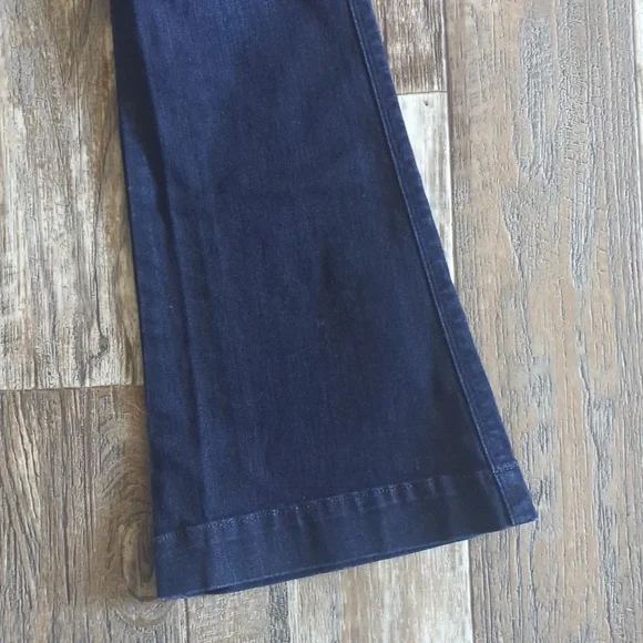 7FAMK Seven For All Mankind "the Slim Trouser" jeans flares sz 28x33.5L like new